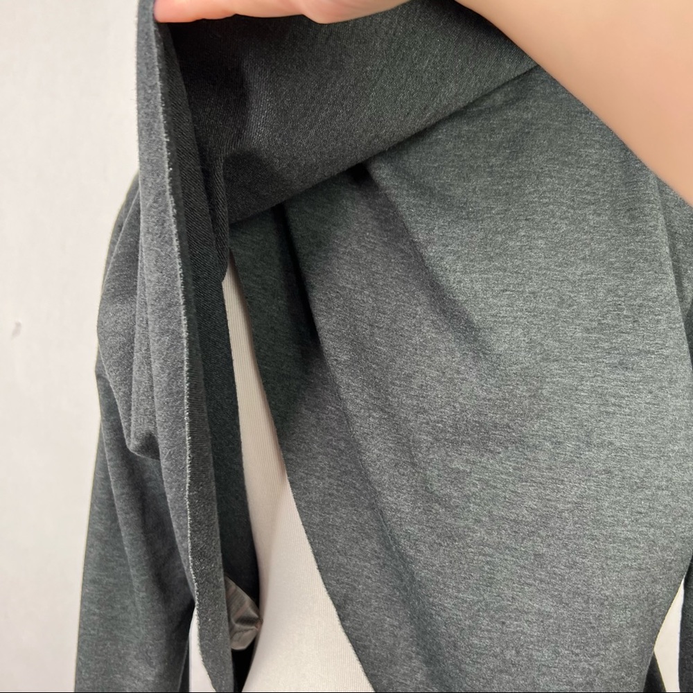 Gymshark Gray Women’s Pullover Long Sleeve Hooded Sweatshirt Size Medium - Picture 5 of 6